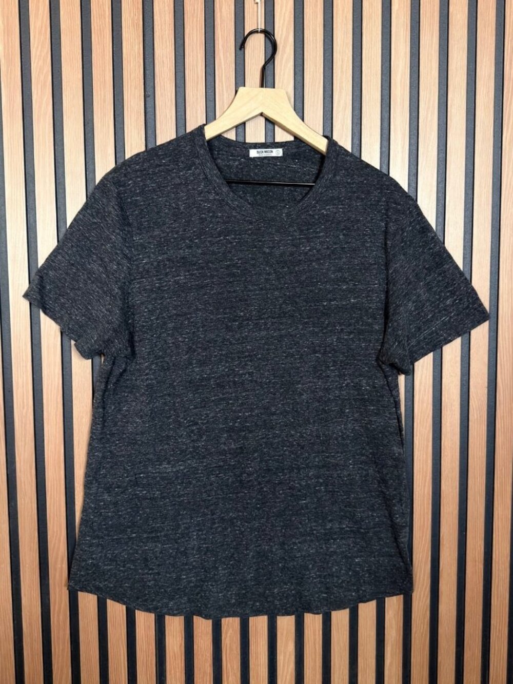 Buck Mason T Shirt Large Mens Gray Short Sleeve Speck Poly Cotton Tee